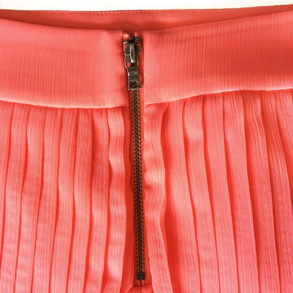 ALICE + OLIVIA Bright Coral Pleated Skirt - Picture 8 of 11